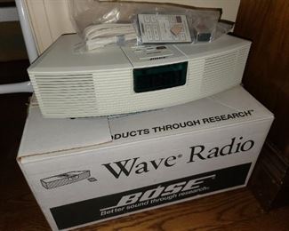 BRAND NEW BOSE WAVE RADIO IN ORIGINAL BOX!