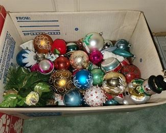 VINTAGE Christmas Decor