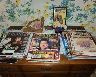 Vintage Pop Culture Magazines