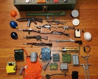 Vintage G.I.Joe Accessories & Foot Locker