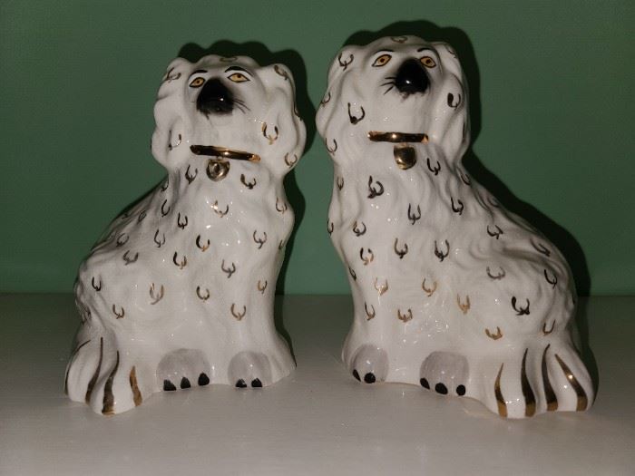 Antique England Dogs