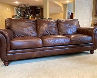 Klaussner leather sofa - 36"x 90"x 39"