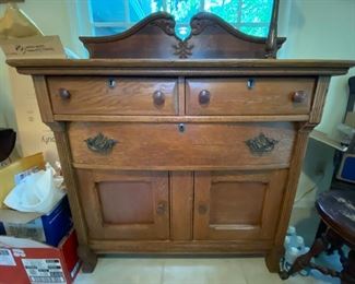 Great looking oak chest cabinet could be used as sideboard or any room!!