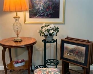 Decorative Accent Pieces