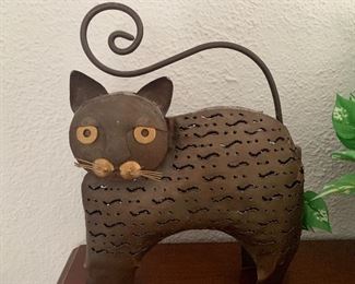 Metal Cat Sculpture