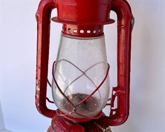 06/  Dietz junior gas lamps • 1 of 2 