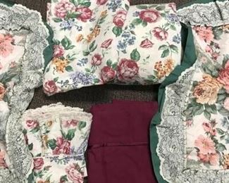 Floral Sheet set with shams