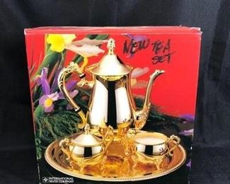 NIB tea set International Silver Company