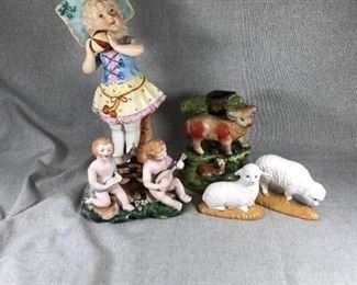 Lot of Porcelain figurines