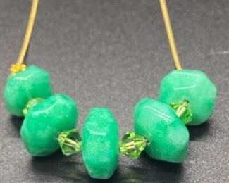 Green Polished Cut Stone Beaded Gold Chain Necklace