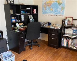Large desk and hutch