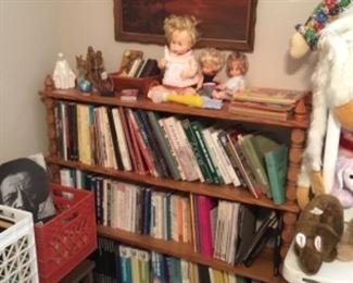 Downstairs 1st bedroom - dolls, bookcase, books & miscellaneous 