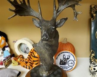 Whitetails unlimited statue