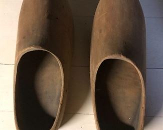 Walking shoes