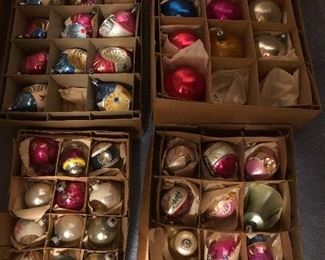 Many vintage bulbs