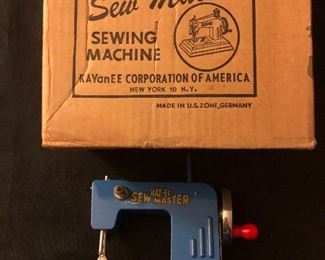 Singer sewing toy