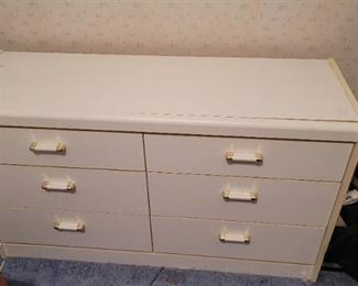 6 Drawer White Easy Glide Dresser