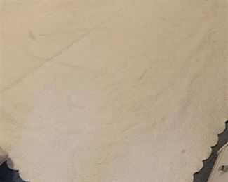 White queen coverlet