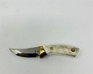 Hand Made by GD Buckett 2001 41 Knife