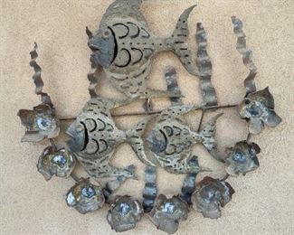 Metal Art Fish Schoal