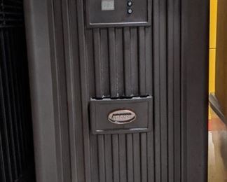 Aircare Pedestal 3.5-Gallon Tower Evaporative Humidifier