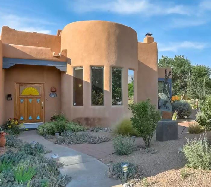 Dominic Benhura, Zimbabwe "Mother and I" Serpentine Sculpture 3 X 5 X 1 1/2"