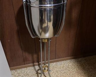 Floor standing ice bucket
