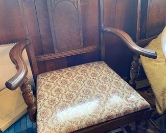 Captain's chair for dining room table set