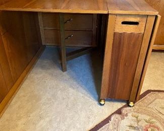 Side view of drop leaf table