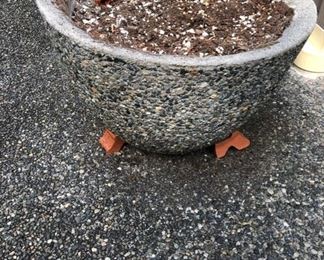 concrete planter 
