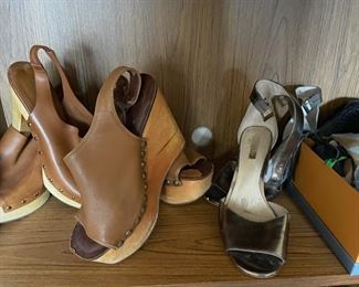 Women's Shoes, Sizes Vary 