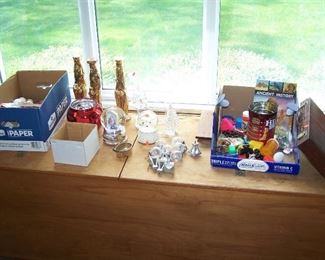 MISC. ON THE WINDOW SEAT