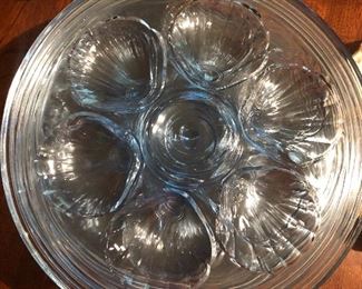 (6)  blue glads oyster plates 