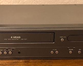 Magnavox VHS/DVD player