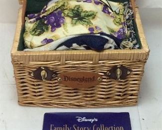 DISNEYLAND PICNIC BASKET & FAMILY STORY COLLECTION