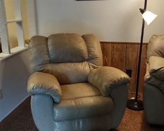 Recliner