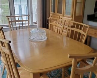 KITCHEN TABLE 6 CHAIRS II