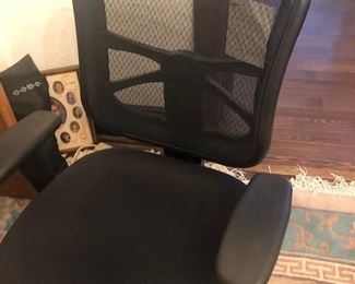 OFFICE CHAIR BLACK