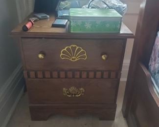 SINGLE BEDROOM NIGHT STAND II