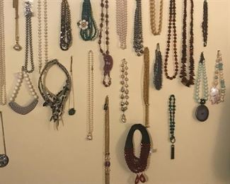 100s of necklaces, bracelets, earrings, etc…high end