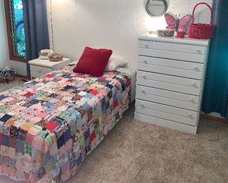 Twin Size Bedroom Sets 