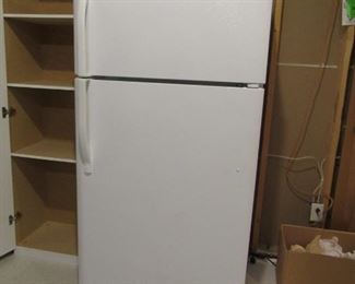 Wonderful Kenmore refrigerator in great working condition.  Bright and clean