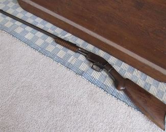 Antique gun - Marked Savage 1906 with hexagon barrel - repaired stock