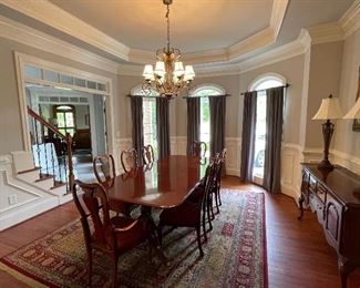 Thomasville mahogany dining table and chairs