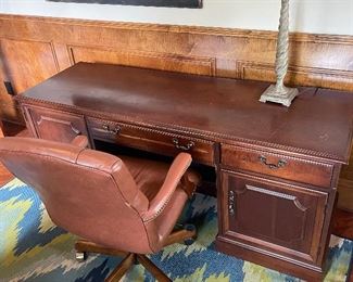 Hooker office desk and leather task chair