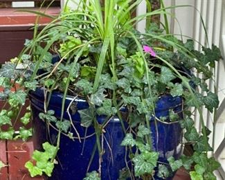 Flower pot