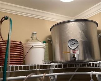 Beer brewing equipment