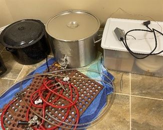 Beer keg brewing equipment