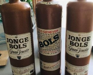 Lucas Bols’s first genever was produced in 1664. Traditionally drunk straight and called ‘Dutch Courage’