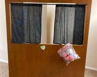 52 Childrens Puppet Stage